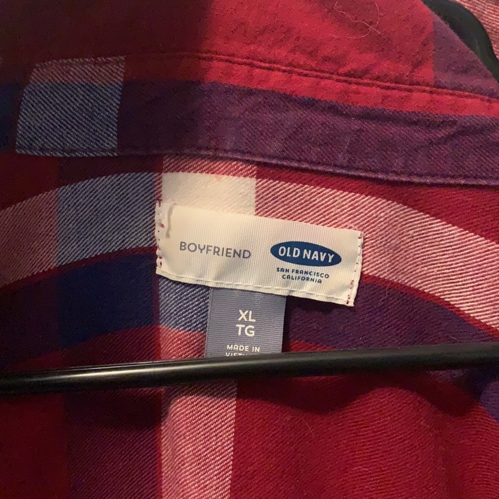 2 Button up - Picture 2 of 5